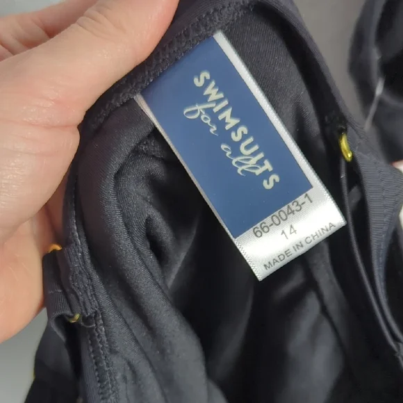 Black One-Piece Swimsuit - Picture 7 of 7